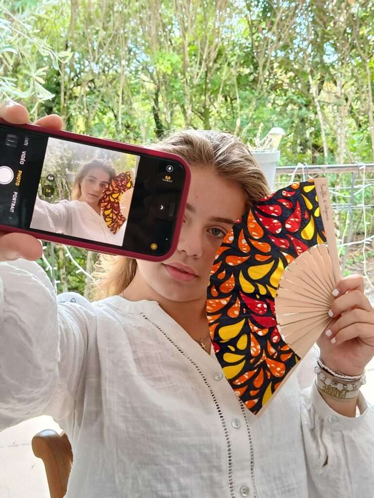 éventail artisanal wax