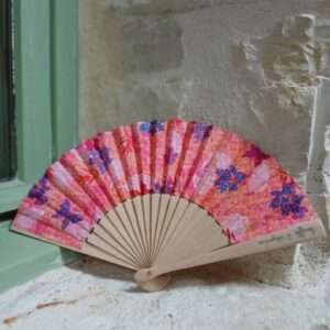 Éventail Clara Girl Power – vue complète sur pierre