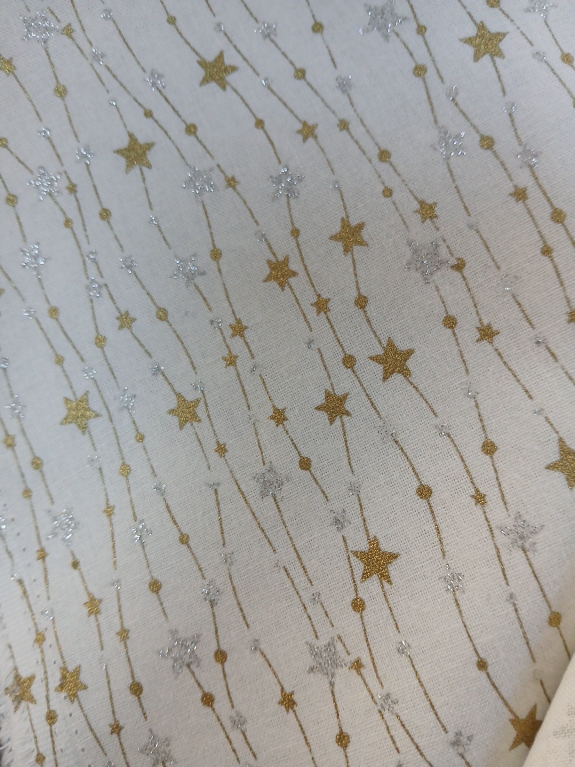 Éventail Héra fait main en tissu écru à étoiles dorées, inspiré de la déesse grecque du mariage